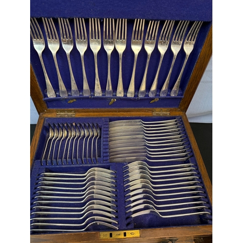 361 - A Solid Silver Oak Cased Cutlery Canteen for 12 by Henry Vander & Arthur Vander - CJ Vander London 1... 