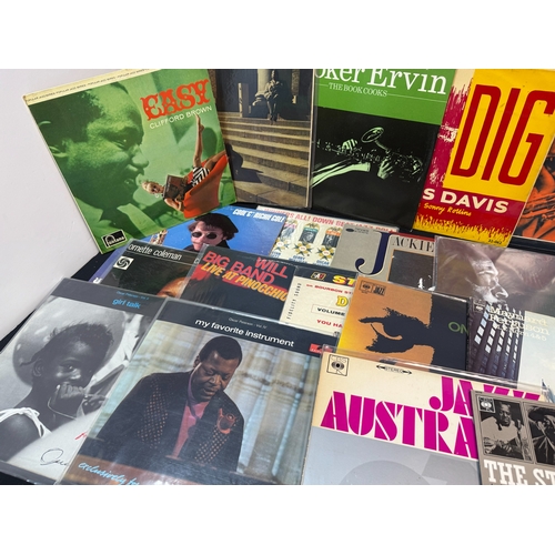 585 - Vinyl Records: A Good Collection to include Jazz & Blues Includes Rarities, First Pressings etc