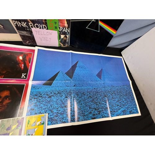 593 - Vinyl Records: Pink Floyd, including Incident At Hakone On Yellow Vinyl, Dark Side of the Moon & Wis... 