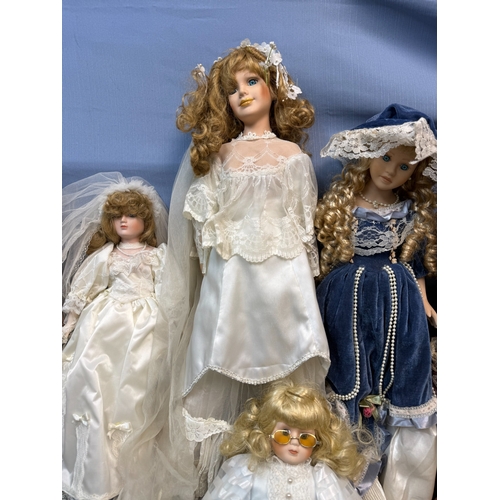 610 - Collection of  Good Quality Vintage Dolls