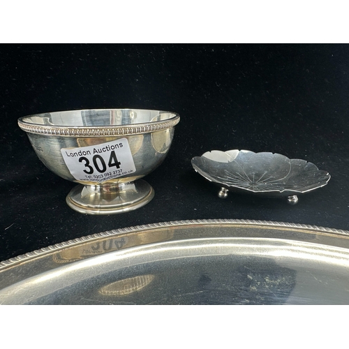 304 - Lot of Silver to include Mexican Sterling Silver Dish (345g), Hallmarked Silver Lotus Dish (Robert &... 