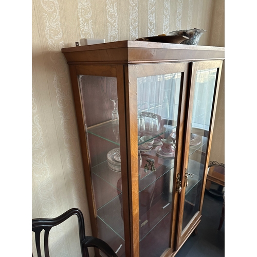 636G - Good Quality 20th Century Showcase Cabinet (Collection from South Croydon)