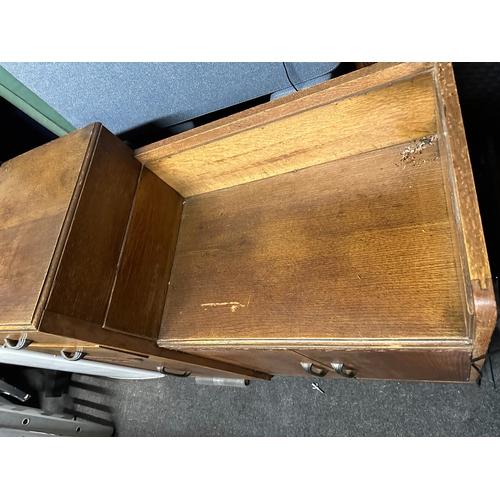 648V - Art Deco Oak Sideboard Cupboard