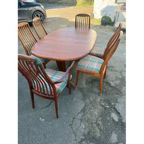 631 - Mid Century Benny Linden Dining Table and Chairs