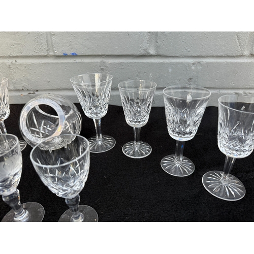 690A - A Good Lot of Waterford Crystal Glasses