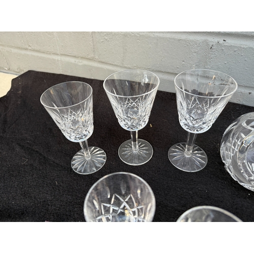 690A - A Good Lot of Waterford Crystal Glasses