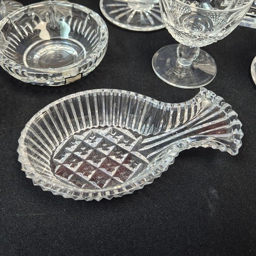 808 - Good Lot of Waterford Crystal to include mint and boxed set of Lismore Sherry Glasses (15 pieces)