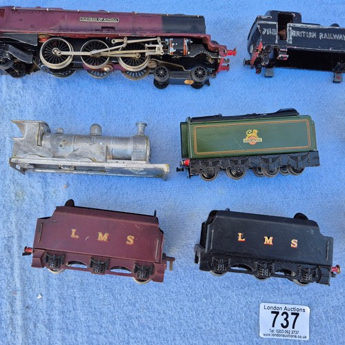 737 - Collection of Hornsby OO Gauge Railway Locomotives & Tenders