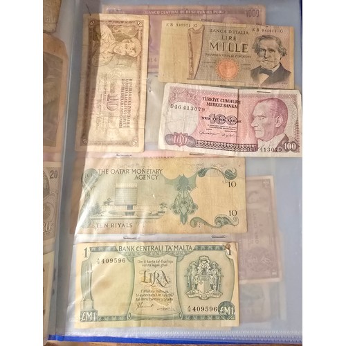 10A - 2x albums containing a large qty of vintage world banknotes