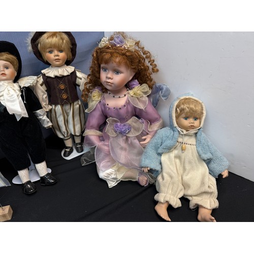 611 - Collection of  Good Quality Vintage Dolls