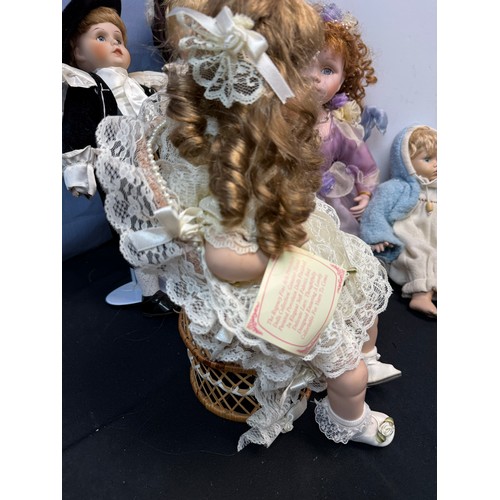 611 - Collection of  Good Quality Vintage Dolls