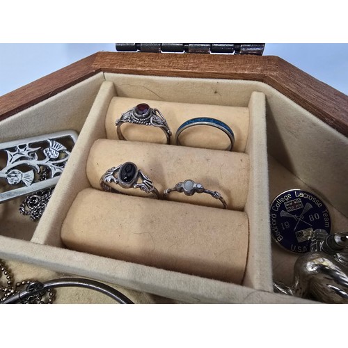 19 - Selection of Good Jewellery to include Vintage, Hallmarked, Watches etc. Including Silver & Gold ite... 