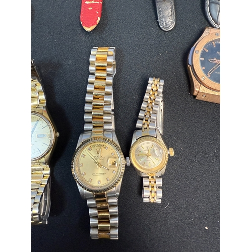 19A - A Large Lot of Mixed Watches