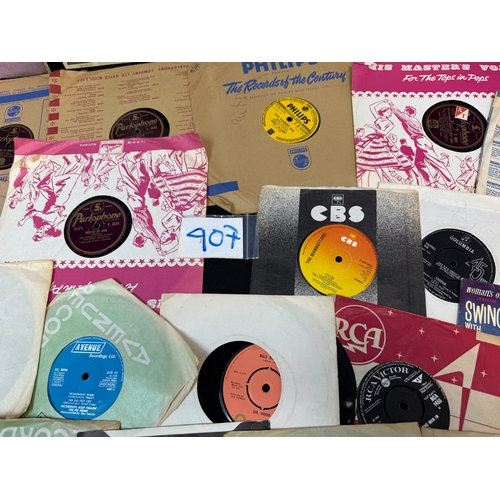 907 - Mixed lot of various Vinyl Records