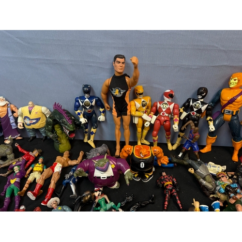 837 - A Large Lot of Vintage 1990s Action Figures incl. Toy Story, NBA, Power Rangers, Small Soldiers plus... 