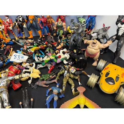 837 - A Large Lot of Vintage 1990s Action Figures incl. Toy Story, NBA, Power Rangers, Small Soldiers plus... 