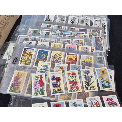 395 - A Very Large Collection of Cigarette Cards, Tea Cards and similar items. Consisting of Various Compl... 