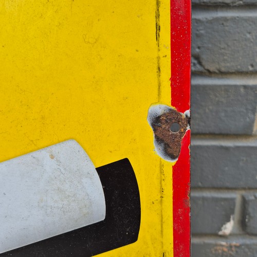 57 - A Will's Gold Flake Cigarettes Enamel Sign (approx 86.5cm x 61cm)