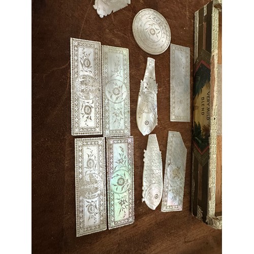 896D - Set of Mother Pearl Spoons, plus a collection of 19th Century Chinese Mother of Pearl Gaming Counter... 