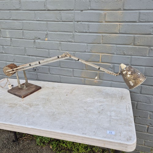 33 - A Vintage Industrial Counterpoise Roller Lamp (approx 98cm Base to Head)