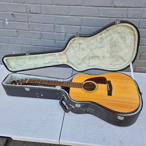 32 - A Fender F-210S Electric Guitar in Case