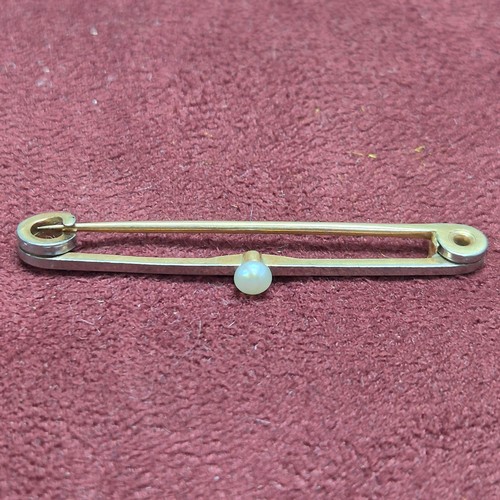 81 - A 15ct Gold & Pearl Bar Brooch together with a Yellow Metal Diamond & Sapphire Bar Brooch (total wei... 