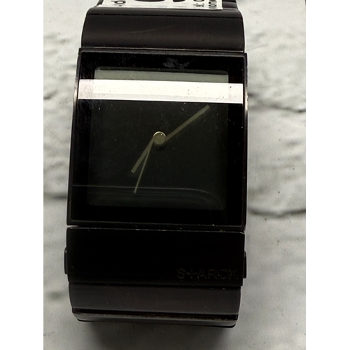 98 - A Fossil x Philipe Starck PH 5014 Wrist Watch