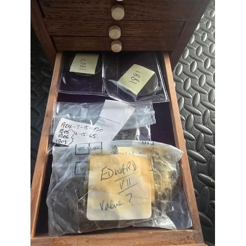 68A - A Vintage Coin Collectors Drawer Cabinet containing a quantity of various Coins - Approx 400 coins i... 