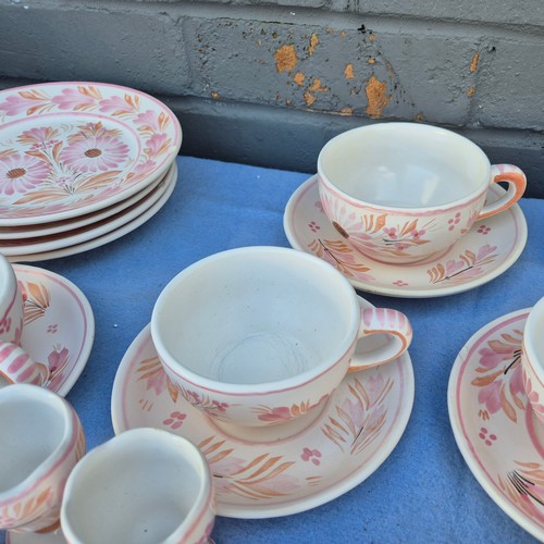 1465 - A Henriot Quimper Faience Fleuri Rose Dinner Service