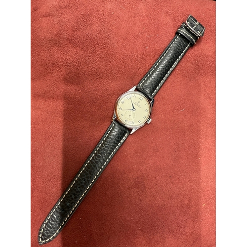 22G - A 1950s Stainless Steel Rolex Tudor 33mm Wrist Watch Silver Dial With Black Numeric Hour Markers
Wit... 