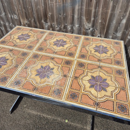 1501 - Mid Century Harrods Dining Table on Chrome Base (approx 123cm x 83cm x 77cm)