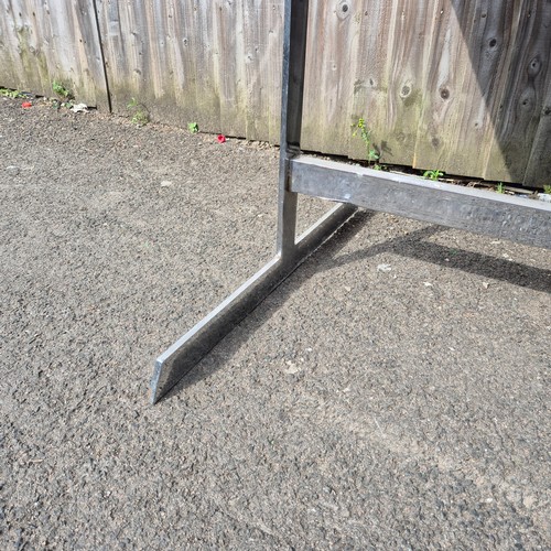 1501 - Mid Century Harrods Dining Table on Chrome Base (approx 123cm x 83cm x 77cm)