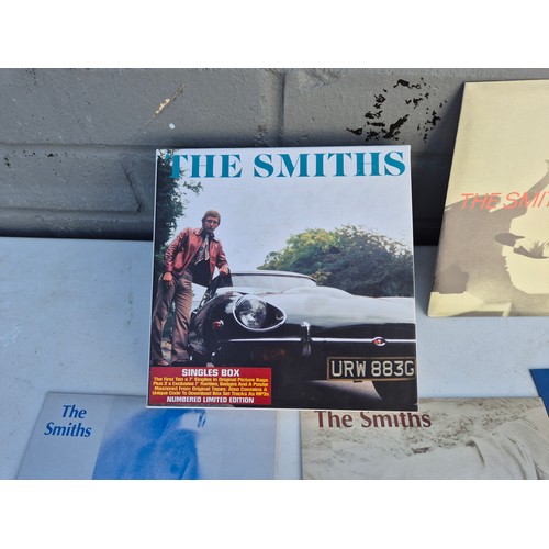 122 - The Smiths - Singles Box, Limited Edition 12x 7