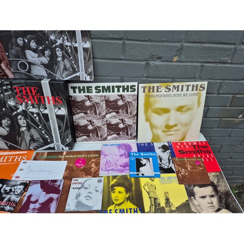 125 - The Smiths - Complete, Limited Edition Boxset containing 8x Vinyl Albums, 8x CDs, 25x Vinyl Singles,... 