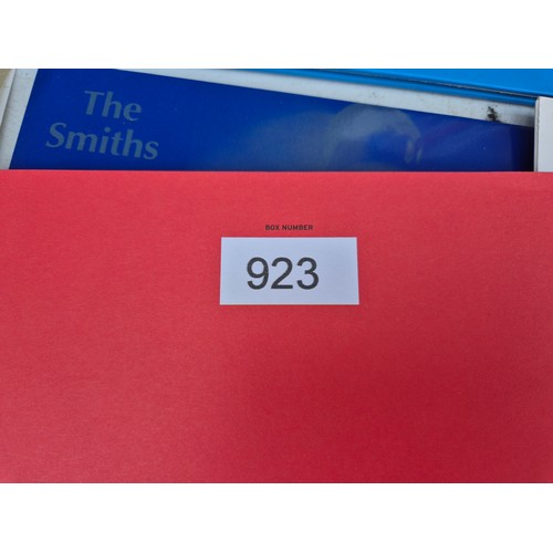 125 - The Smiths - Complete, Limited Edition Boxset containing 8x Vinyl Albums, 8x CDs, 25x Vinyl Singles,... 