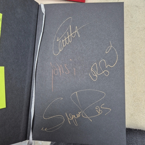 219 - Sigur Rós - A Mixed Lot to include Signed Tour Books, a Sealed Ágætis Byrjun 20th Anniversary CD etc