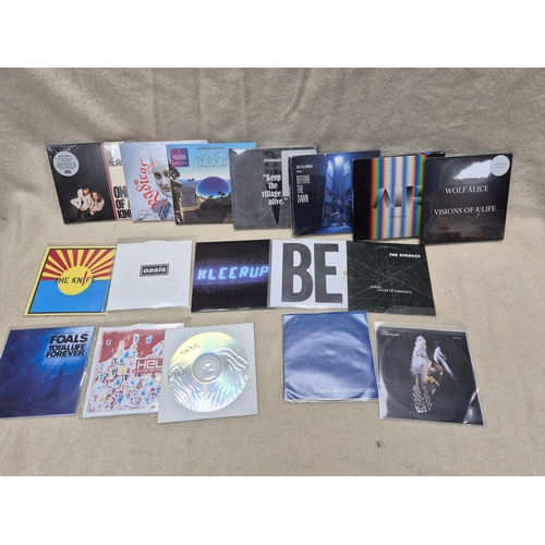 176 - A Interesting Mixed Lot of CDs to include Promos such as one by Oasis