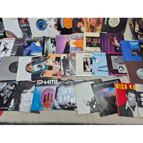 153 - Vinyl Records: A Very Large Collection of 7