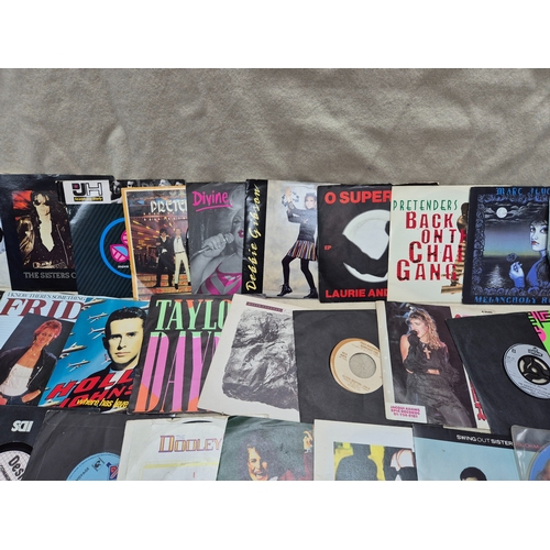 153 - Vinyl Records: A Very Large Collection of 7