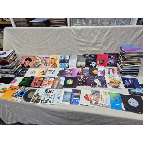 154 - Vinyl Records: A Very Large & Substantial Collection of 7