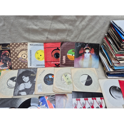 154 - Vinyl Records: A Very Large & Substantial Collection of 7
