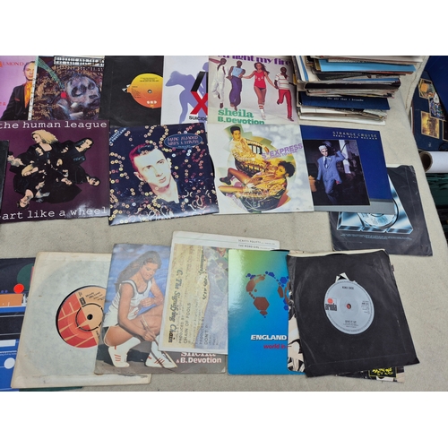 154 - Vinyl Records: A Very Large & Substantial Collection of 7