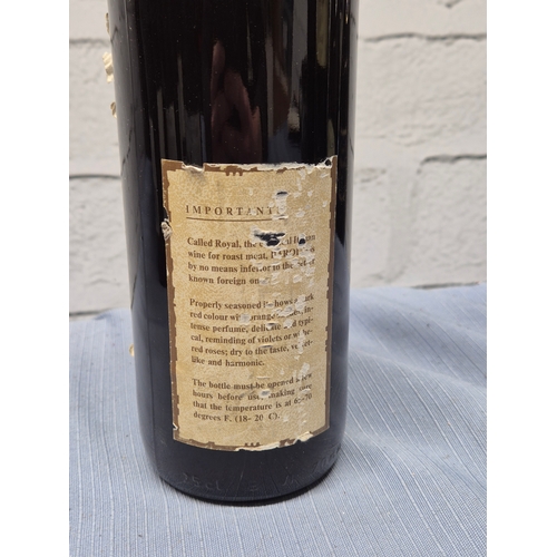 715 - A 75cl Bottle of Casa Vincola Felice Bonardi Barolo Red Wine