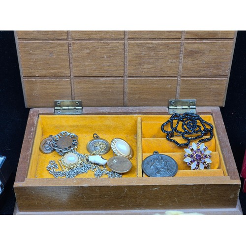 52 - A Mixed Lot of Jewellery to include some Silver