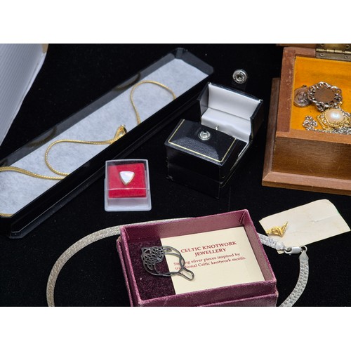 52 - A Mixed Lot of Jewellery to include some Silver