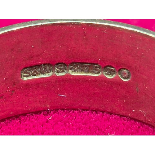 64 - A 9ct Gold Wedding Band by Slade & Woolfe Hallmarked London 1972 (approx 6.5g)