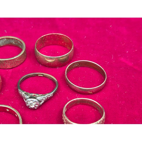 65 - A Collection of 9ct Gold Rings (approx 19.9g)