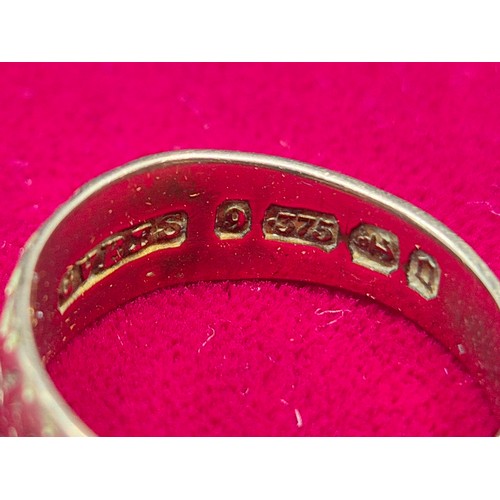 65 - A Collection of 9ct Gold Rings (approx 19.9g)