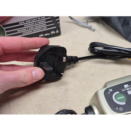 94 - A Ctek MXS 3.8 Trickle Charger, comes with Box, Instructions and official Ctek Extention Lead