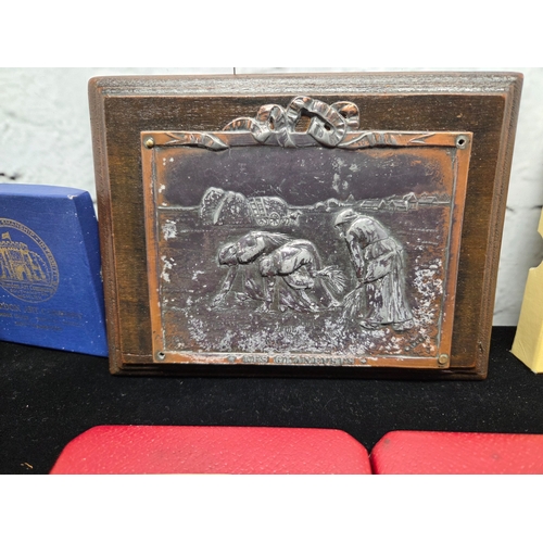 668O - A Mixed Lot to include Israel Commemorative Medal commemorating the Entebbe Raid, Pair of Silver Med... 